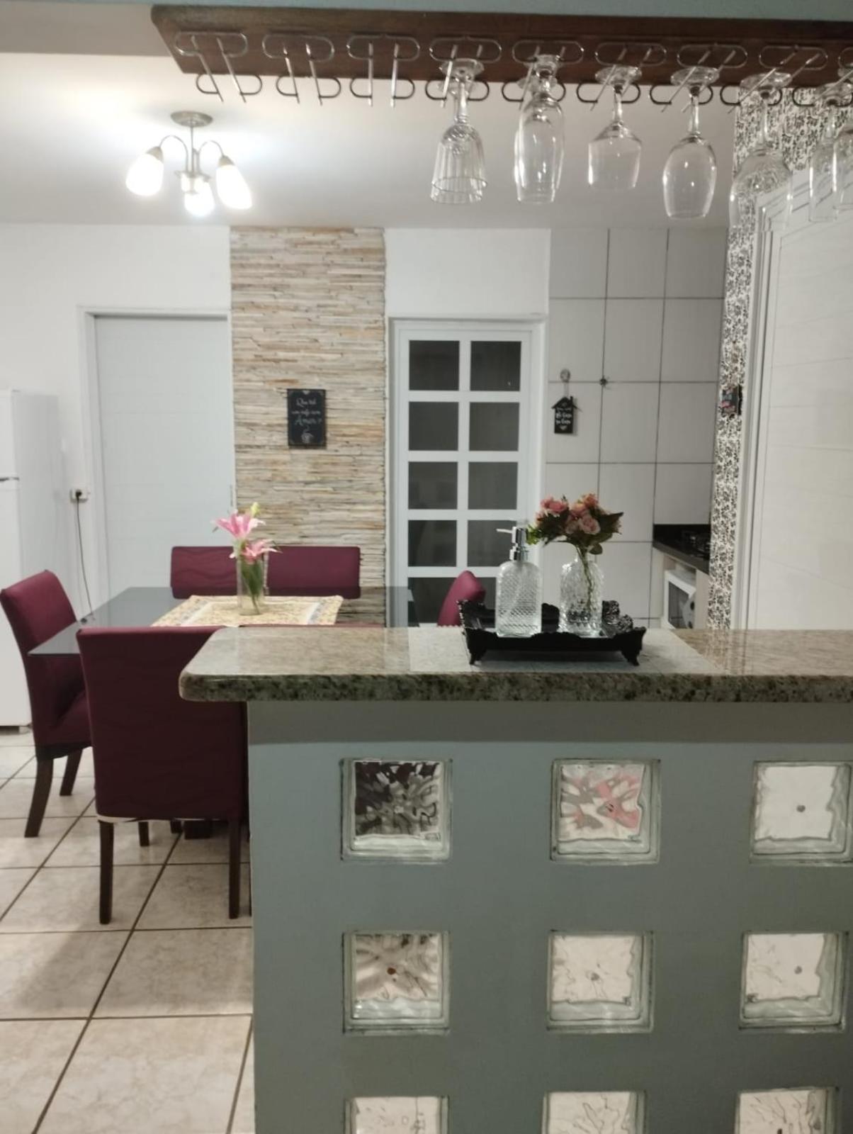 Charmoso apto com clima de casa em Canasvieiras Florianopolis Exterior foto