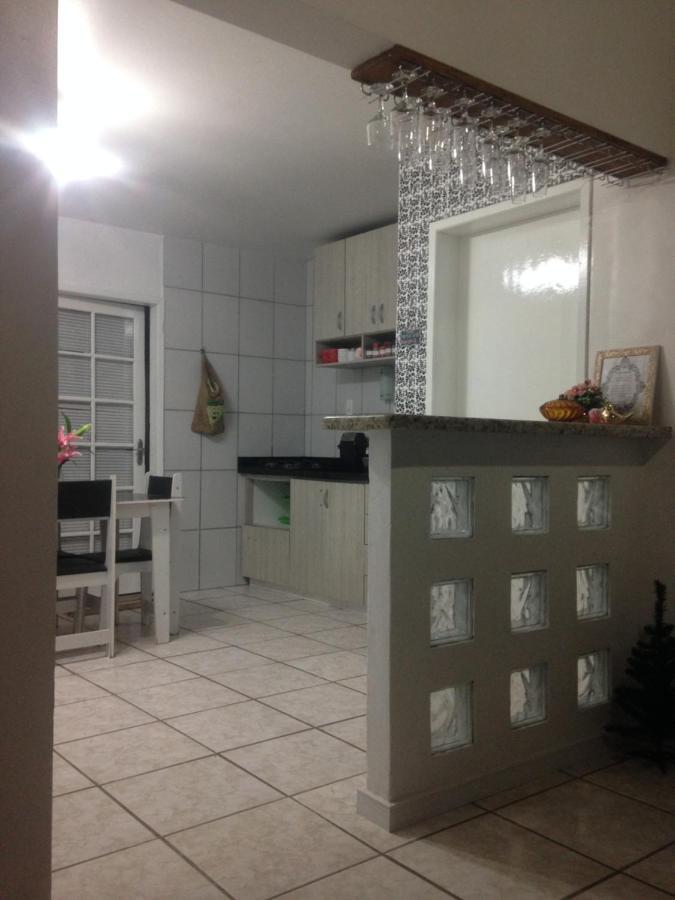 Charmoso apto com clima de casa em Canasvieiras Florianopolis Exterior foto
